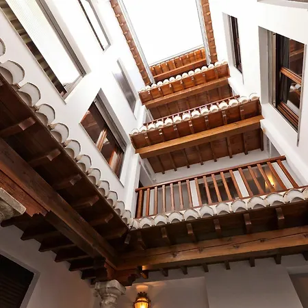 Hotel Mercader De Sedas *